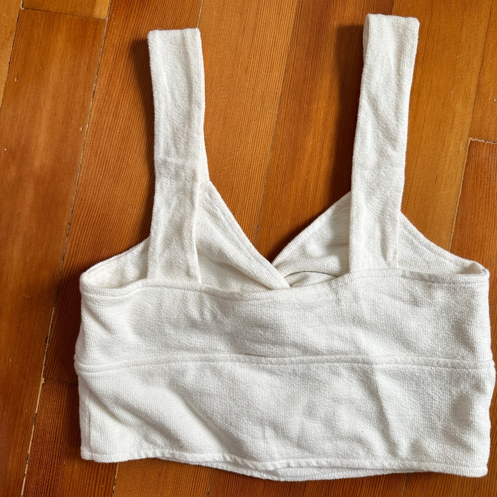 Madewell: Cutout Knot-Front Crop Tank Top - Picture 7 of 9